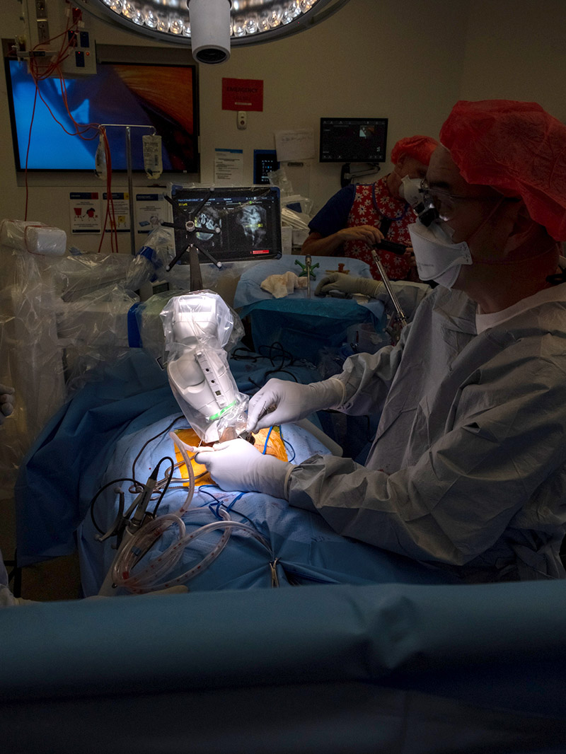 dr. ooi performing spine surgery